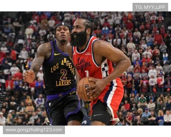 小卡复出 连续23场20加